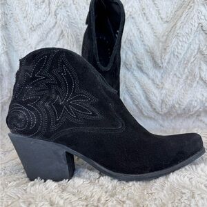 Ariat Black Embroidered Heeled Boots